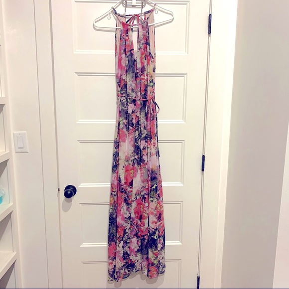 Maggy London long, floral, halter top dress. - Picture 3 of 9